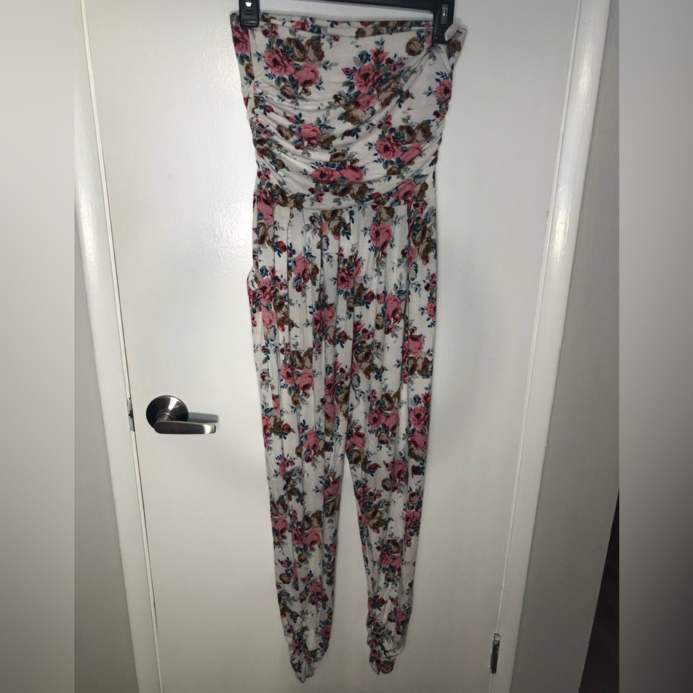 FLORAL"AMERICAN DREAM" SLTRAPLESS JUMPSUIT!